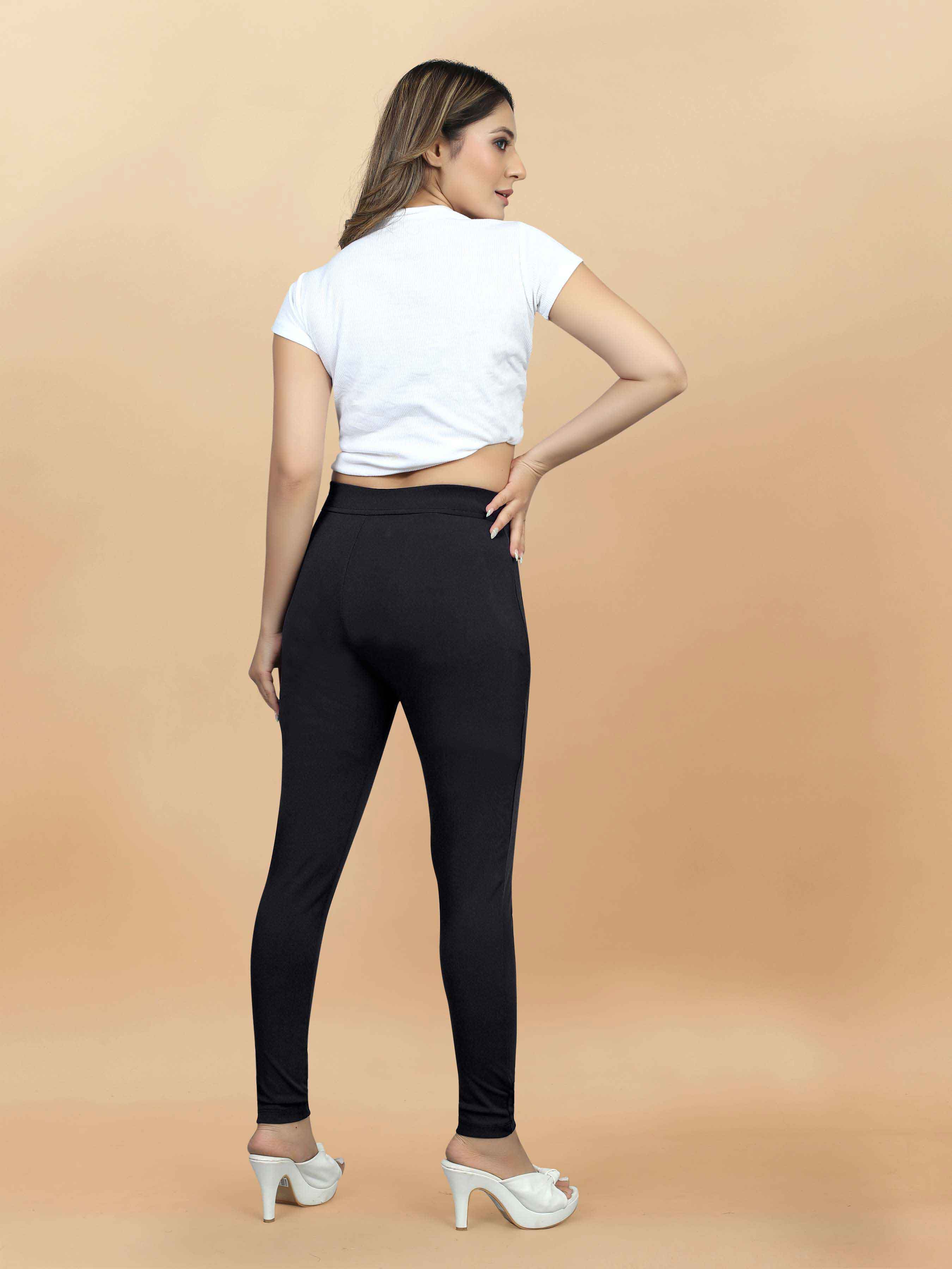 Stylish Causal wear Women's lycra Black Jeggings with Front Pocket