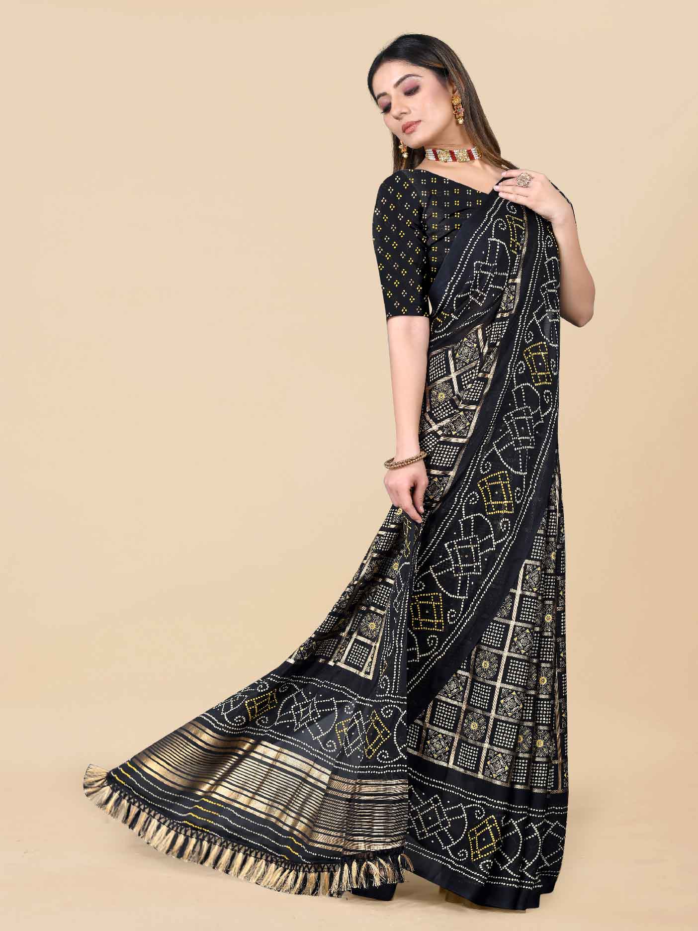 Women's Festive Wear Bandhani Printed Black Chiffon Saree With Blouse